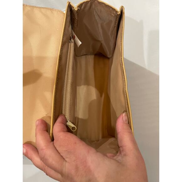 Rare Disney Winnie The Pooh Buckle
Strap Crossbody Bag - Picture 5 of 14